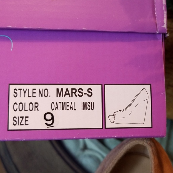 Shoes - Picture 7 of 7